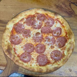 Pizza Salame