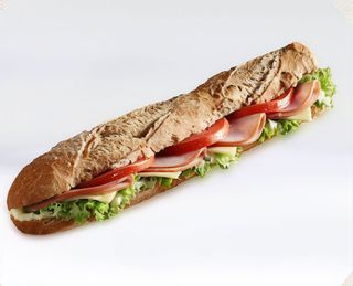 Sandwich cu pâine de secara si curcan