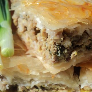 Bougatsa cu carne de vita