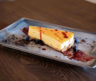 Cheesecake cu piure de mango