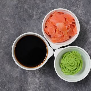 Set garnituri de sushi