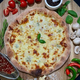 Pizza Quatro Formaggi Ø 32cm