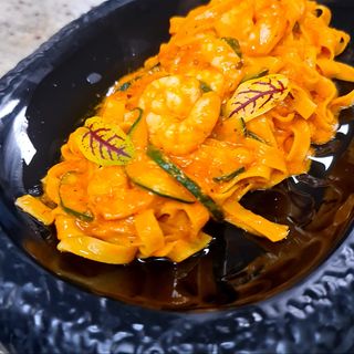 Tagliatelle cu langustine