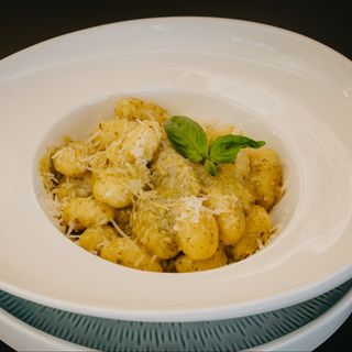 Gnocchi al pesto