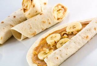 Clatite cu unt de arahide si banane