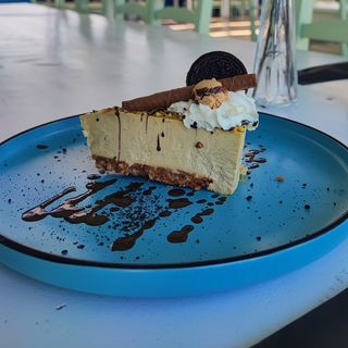 Cheesecake cu fistic si kataif