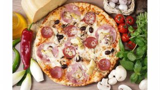 Pizza Capricciosa Ø32cm