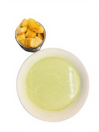 Supă cremă de broccoli