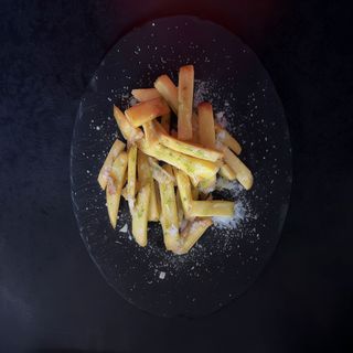 Cartofi cu parmezan si pesto