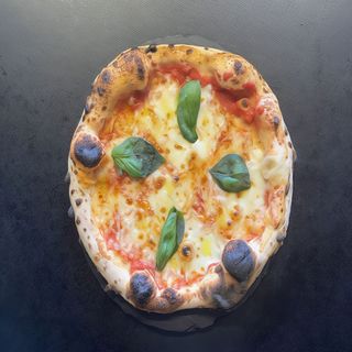 Pizza Regina Margherita Ø32cm