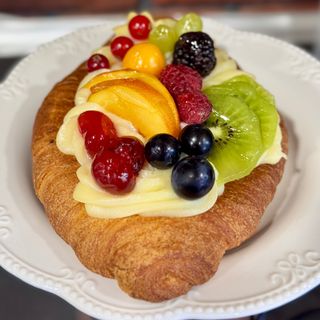 Croissant cremă vanilie 