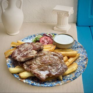 Ceafă de porc la grill cu cartofi ( 400g )