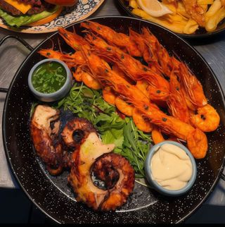 Platou la grătar pentru două persoane