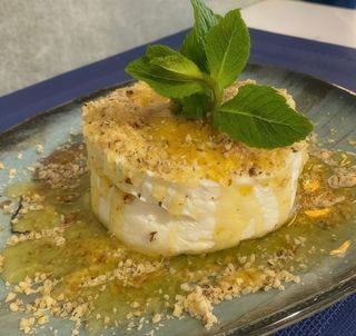 Iaurt cu nucă și miere