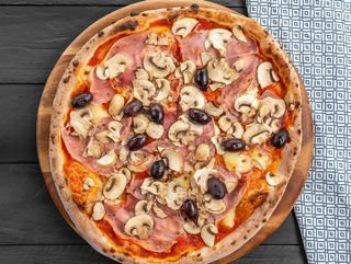 Pizza Capriciosa Ø32cm