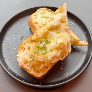 Cheesy Garlic Bread 250g
