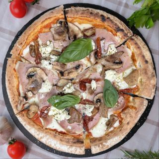 Pizza Magica Prosciutto Cotto e Funghi