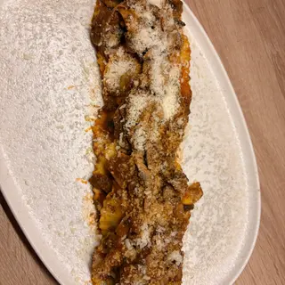 Ravioli al Ragù e Tartufo