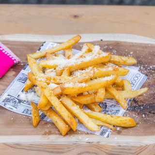 Cartofi cu parmezan și usturoi