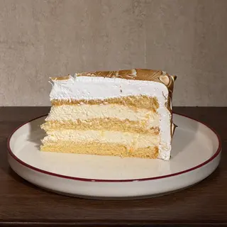 Tort vanilla meringue