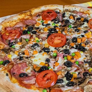 Pizza Capriciosa Ø30cm