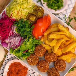 Falafel farfurie