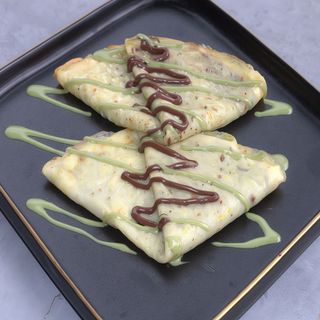 Clătite cu gem de afine