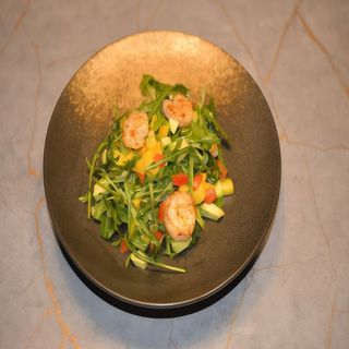 Salată Thai cu creveți