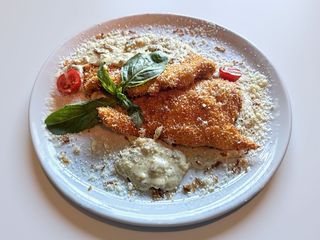   COTOLETTA DI PETTO QUATTRO FORMAGI E FUNGI