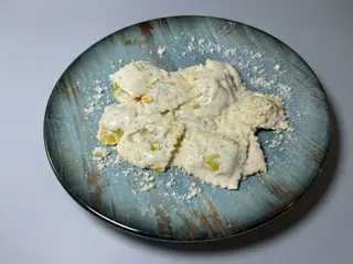 RAVIOLI RICOTTA E SPINACI