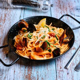Spaghetti cu fructe de mare