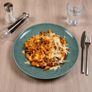 Penne al forno cu bacon