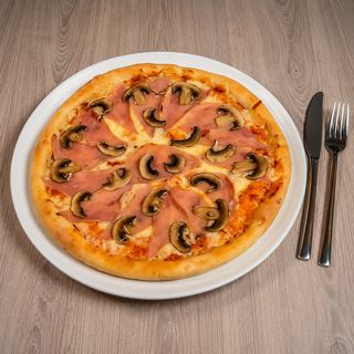 Pizza Prosciutto e funghi