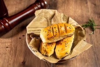 Chifle proaspete, făcute în casă