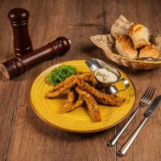 Gujoane de pui cu sos remoulade