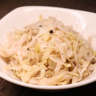 Salată de varză murată
