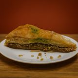 Baklava cu nuca (triunghi)