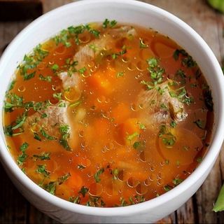 Ciorbă de văcuță  + ficăței de pui