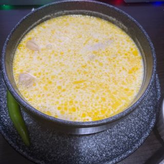 Ciorbă de burtă + aripioare de pui