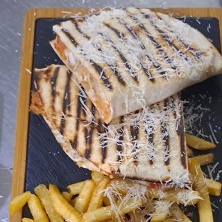 Quesadilla crispy strips