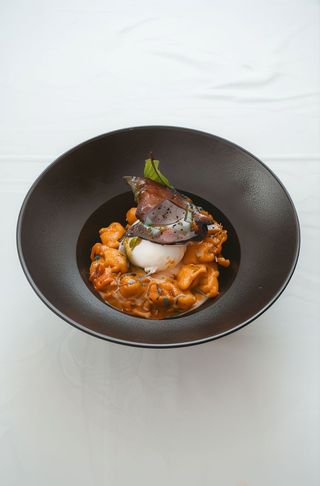 Gnocchi de casă cu burrata