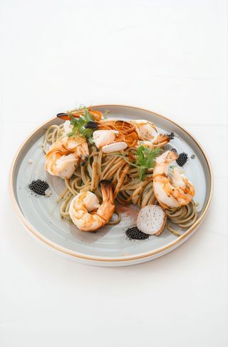 Linguini cu creveți gigantici