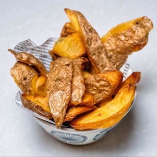 Cartofi proaspeți, prăjiți