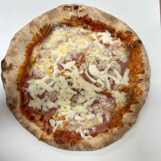 Pizza cu Sunca de Pui