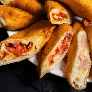 FamilyBox sărat cu 12 bucăți la alegere