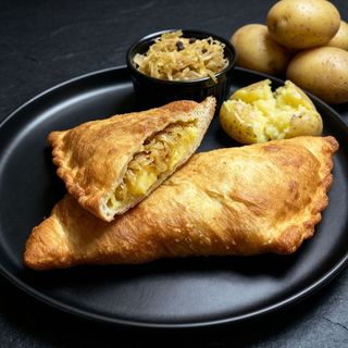 Box cu cartofi și varză murată (6bucăți)