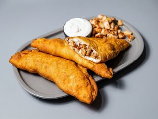 Box cu pui, smântână și cașcaval