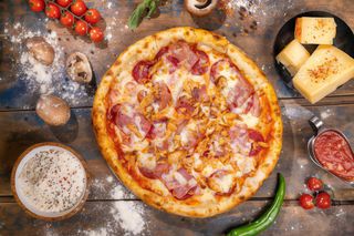 Pizza Quattro Carni Ø32cm