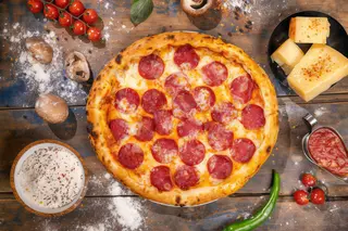 Pizza Salami Ø32cm