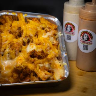 Cutia cu Brânză de Pui